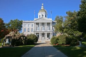 New Hampshire Governor Signs Bill For Pari-Mutuel Wagering On HHR